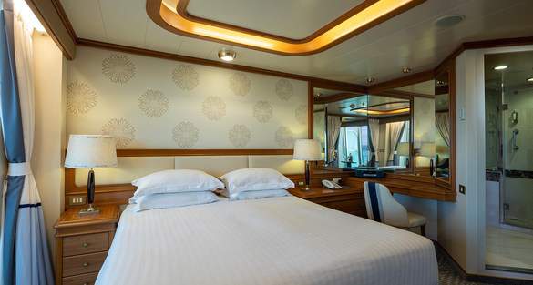 PO Cruises Azura Suite.jpg